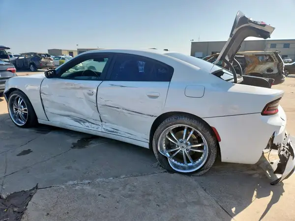 2C3CDXBGXJH164359 2018 DODGE CHARGER - Image 2