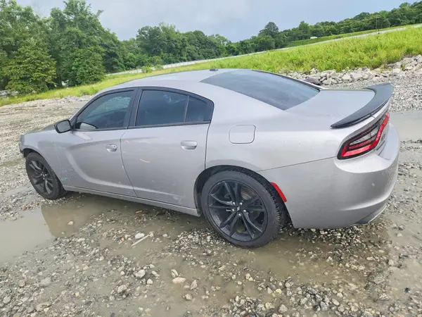 2C3CDXBGXJH187253 2018 DODGE CHARGER - Image 2