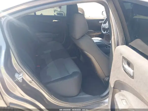 2C3CDXBGXJH202995 2018 DODGE CHARGER - Image 8