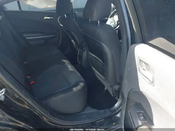 2C3CDXBGXJH232109 2018 DODGE CHARGER - Image 8