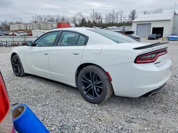 2C3CDXBGXJH329178 2018 DODGE CHARGER - Image 2