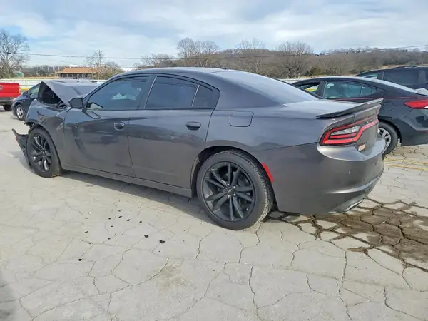 2C3CDXBGXJH335921 2018 DODGE CHARGER - Image 2
