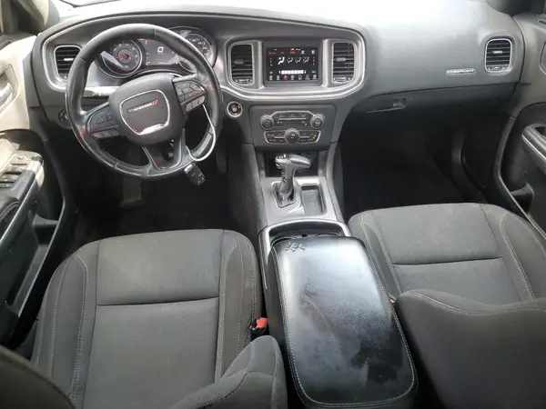 2C3CDXBGXKH517913 2019 DODGE CHARGER - Image 8