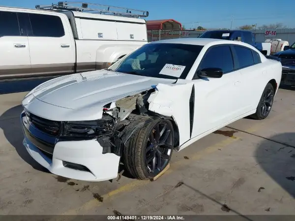2C3CDXBGXKH553908 2019 DODGE CHARGER - Image 2