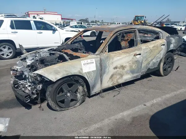 2C3CDXBGXKH599464 2019 DODGE CHARGER - Image 2