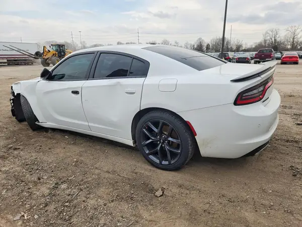 2C3CDXBGXKH621799 2019 DODGE CHARGER - Image 2