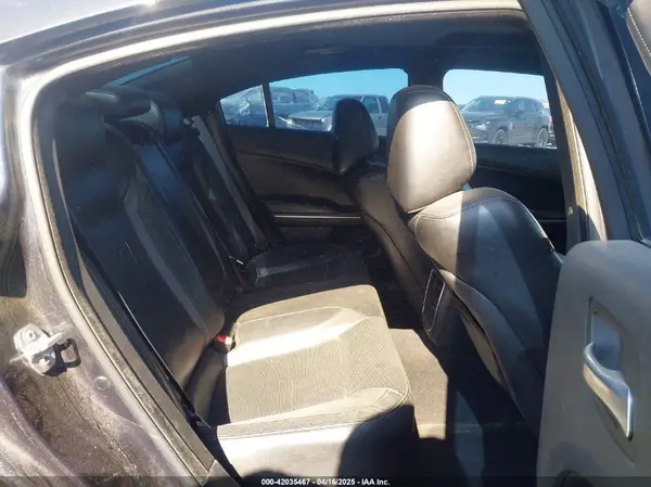 2C3CDXBGXKH653295 2019 DODGE CHARGER - Image 8