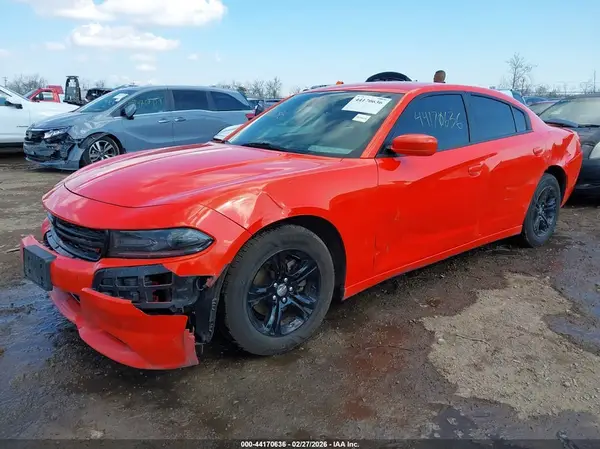 2C3CDXBGXKH657802 2019 DODGE CHARGER - Image 2