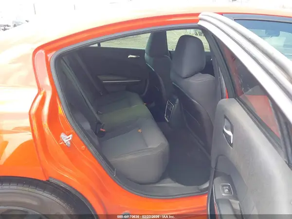 2C3CDXBGXKH657802 2019 DODGE CHARGER - Image 8