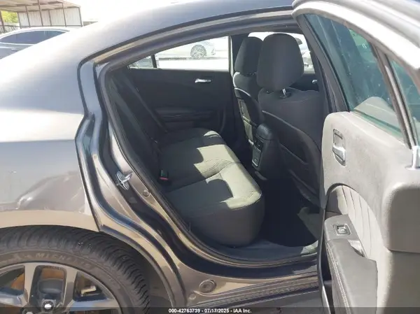 2C3CDXBGXKH668203 2019 DODGE CHARGER - Image 8