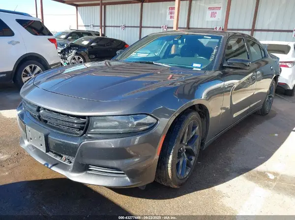 2C3CDXBGXKH685714 2019 DODGE CHARGER - Image 2
