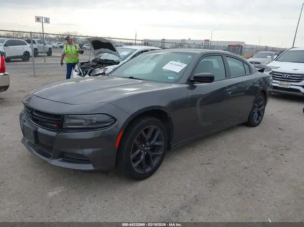 2C3CDXBGXKH715231 2019 DODGE CHARGER - Image 2