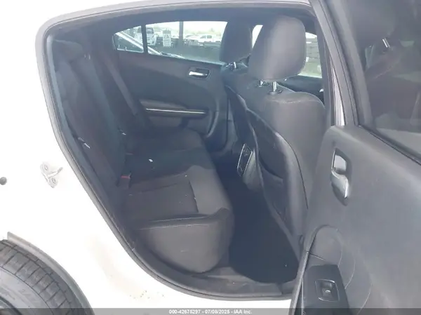 2C3CDXBGXKH720414 2019 DODGE CHARGER - Image 8