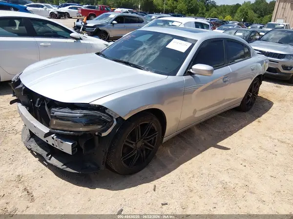 2C3CDXBGXKH720624 2019 DODGE CHARGER - Image 2