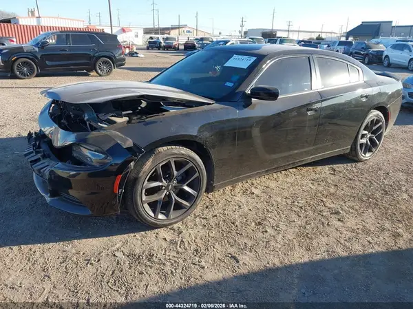 2C3CDXBGXKH722051 2019 DODGE CHARGER - Image 2