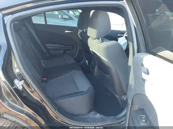 2C3CDXBGXKH722051 2019 DODGE CHARGER - Image 8
