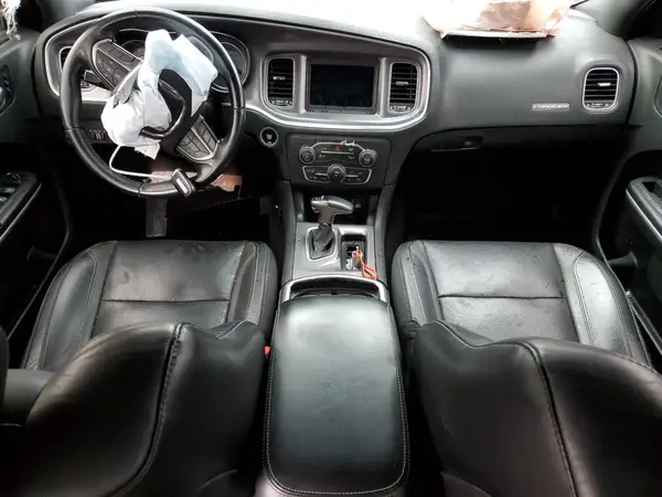 2C3CDXBGXKH725547 2019 DODGE CHARGER - Image 8