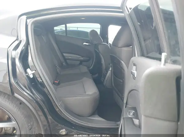 2C3CDXBGXKH732689 2019 DODGE CHARGER - Image 8