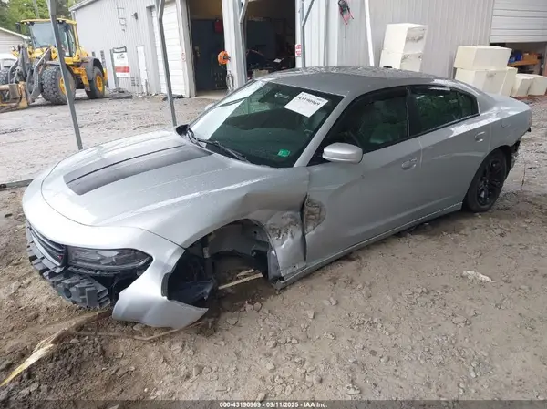 2C3CDXBGXKH743689 2019 DODGE CHARGER - Image 2