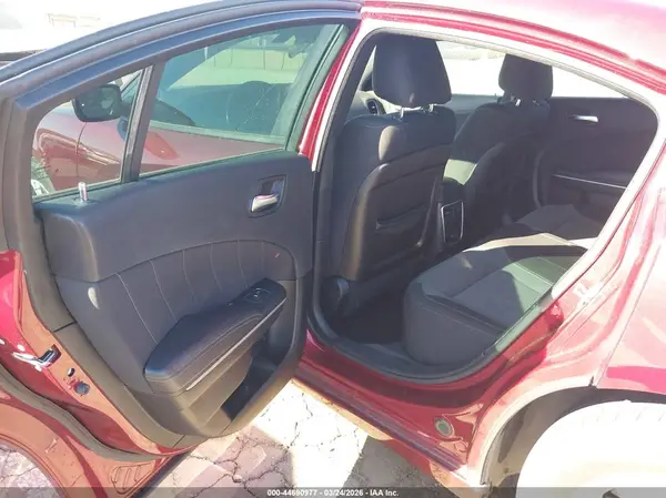 2C3CDXBGXKH754174 2019 DODGE CHARGER - Image 8