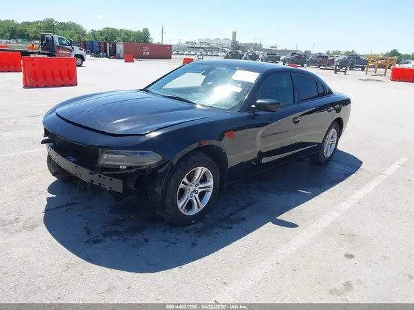 2C3CDXBGXKH760167 2019 DODGE CHARGER - Image 2