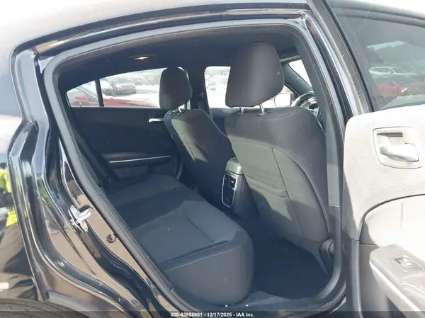 2C3CDXBGXLH108215 2020 DODGE CHARGER - Image 8