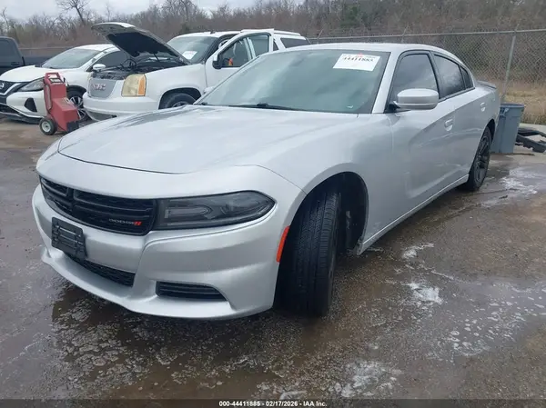 2C3CDXBGXLH129405 2020 DODGE CHARGER - Image 2