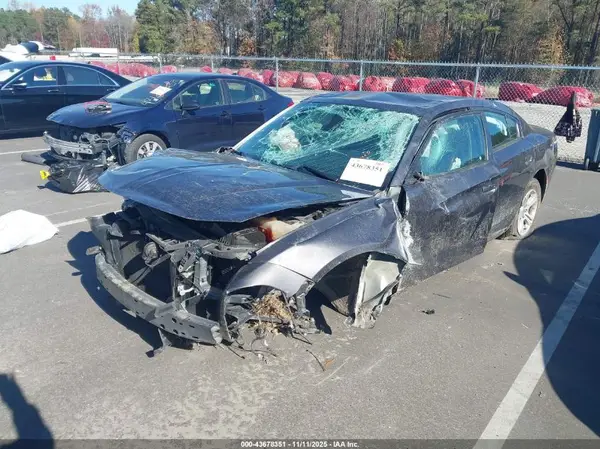 2C3CDXBGXLH160640 2020 DODGE CHARGER - Image 2