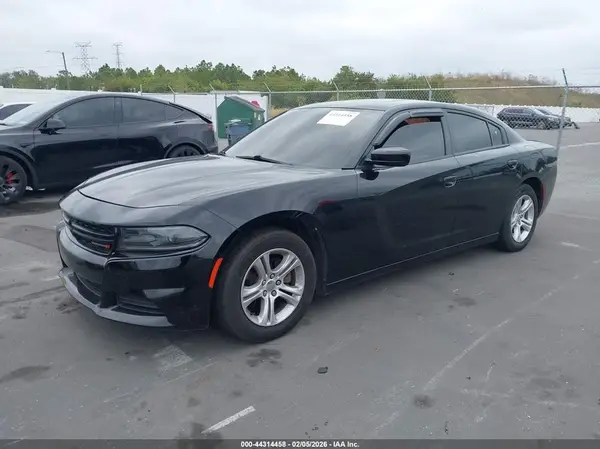2C3CDXBGXLH235305 2020 DODGE CHARGER - Image 2