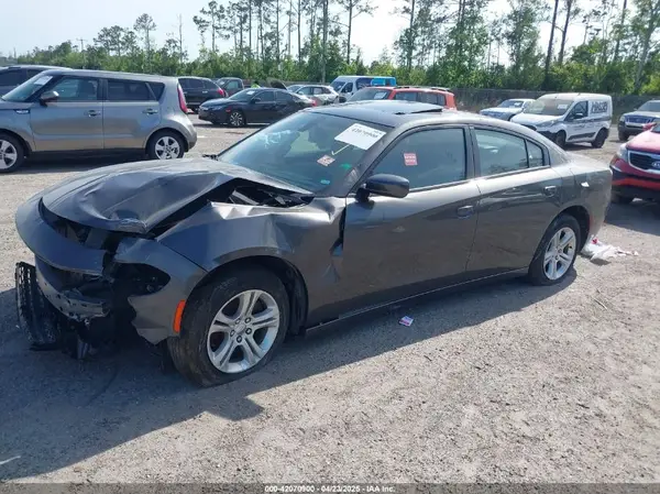 2C3CDXBGXLH240617 2020 DODGE CHARGER - Image 2