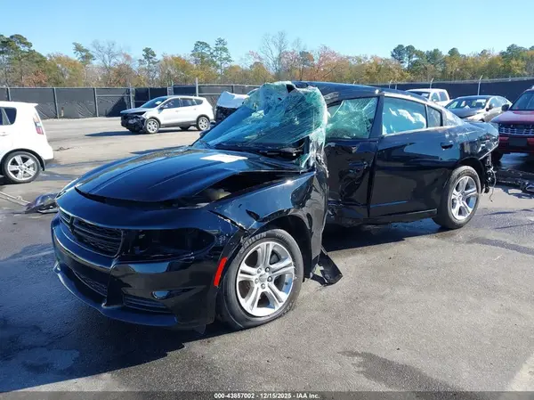 2C3CDXBGXPH529504 2023 DODGE CHARGER - Image 2