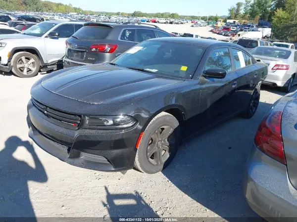 2C3CDXBGXPH563605 2023 DODGE CHARGER - Image 2