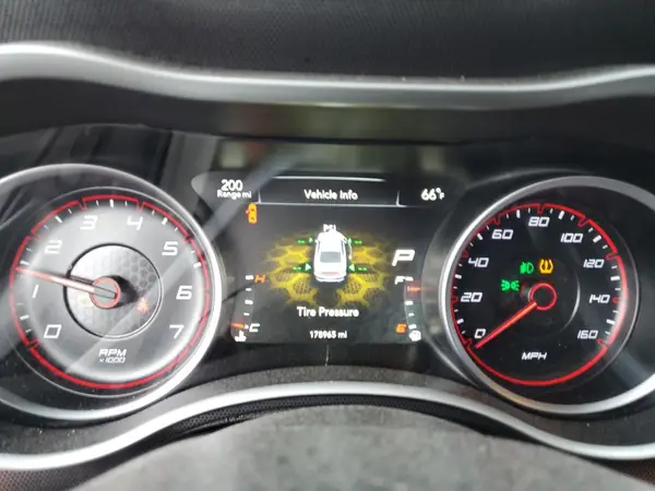 2C3CDXCT0HH528102 2017 DODGE CHARGER - Image 8
