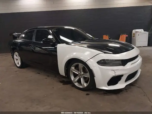 2C3CDXCT0HH561701 2017 DODGE CHARGER - Image 1