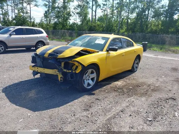 2C3CDXCT0HH585237 2017 DODGE CHARGER - Image 2