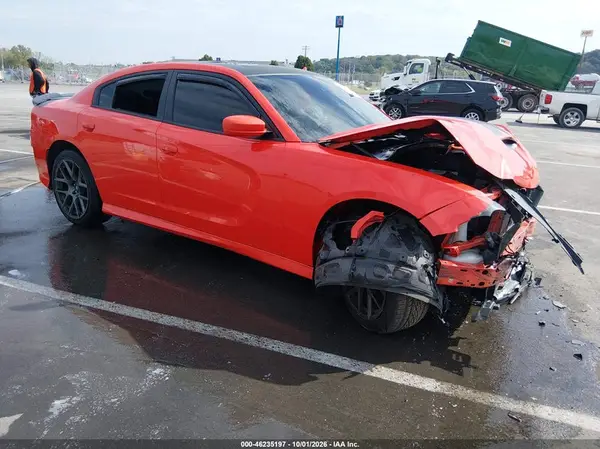 2C3CDXCT0HH588607 2017 DODGE CHARGER - Image 1