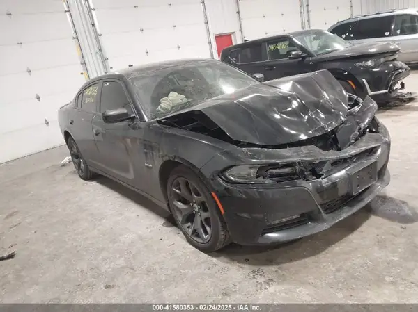 2C3CDXCT0HH638860 2017 DODGE CHARGER - Image 1