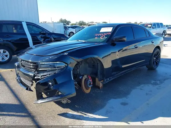 2C3CDXCT0JH220420 2018 DODGE CHARGER - Image 2