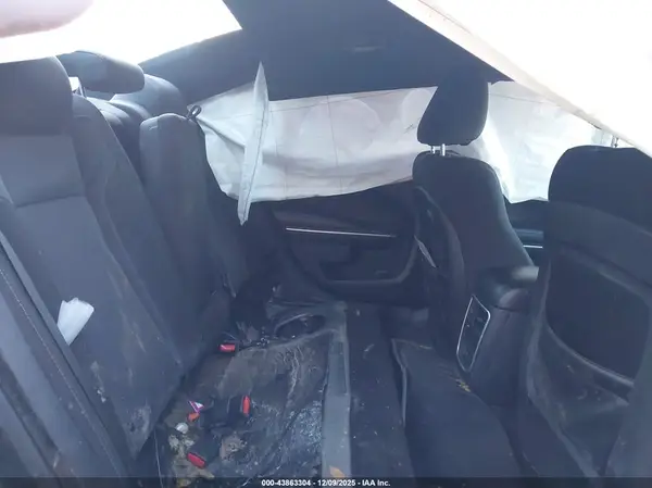 2C3CDXCT0JH260559 2018 DODGE CHARGER - Image 8