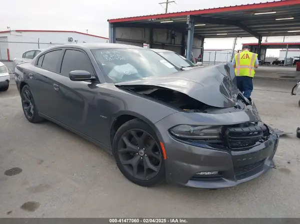 2C3CDXCT0JH331498 2018 DODGE CHARGER - Image 1