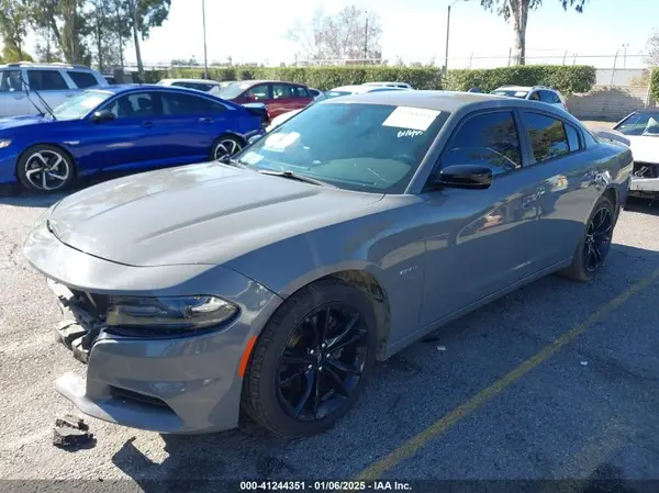 2C3CDXCT0JH337673 2018 DODGE CHARGER - Image 2