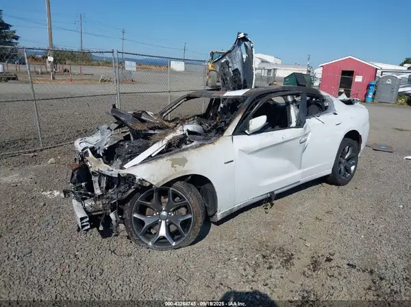 2C3CDXCT1HH579253 2017 DODGE CHARGER - Image 2