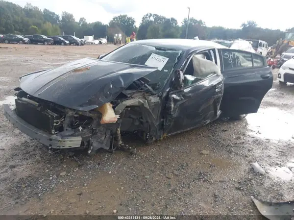 2C3CDXCT1HH667204 2017 DODGE CHARGER - Image 2