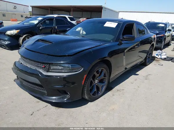 2C3CDXCT1KH575680 2019 DODGE CHARGER - Image 2
