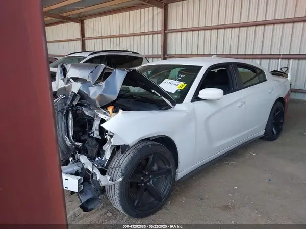 2C3CDXCT2GH222114 2016 DODGE CHARGER - Image 2