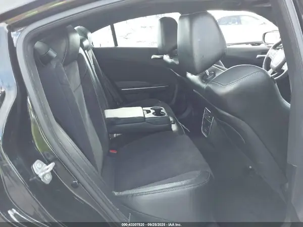 2C3CDXCT2GH318552 2016 DODGE CHARGER - Image 8