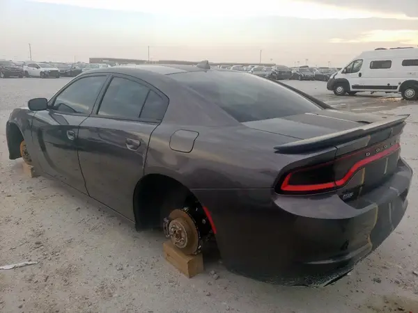 2C3CDXCT2HH581318 2017 DODGE CHARGER - Image 2