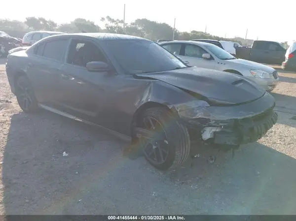2C3CDXCT2JH340011 2018 DODGE CHARGER - Image 1