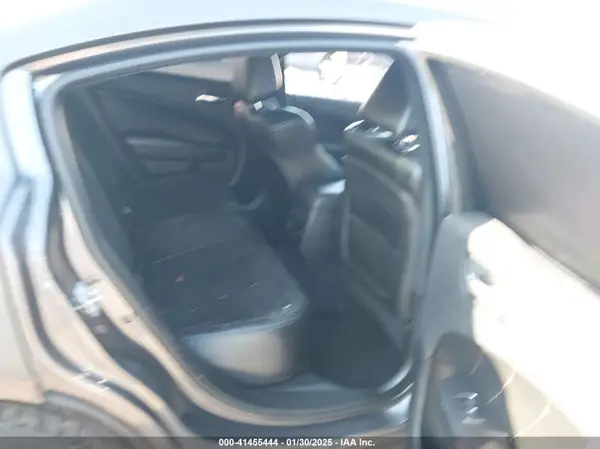 2C3CDXCT2JH340011 2018 DODGE CHARGER - Image 8