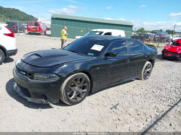 2C3CDXCT2KH562467 2019 DODGE CHARGER - Image 2